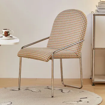  Dizaineris Patogios svetainės kėdės Metalinis poilsio kambarys Mada Antikvariniai daiktai Valgomojo kėdės Banketų laikiklis Sillones Modernos baldai
