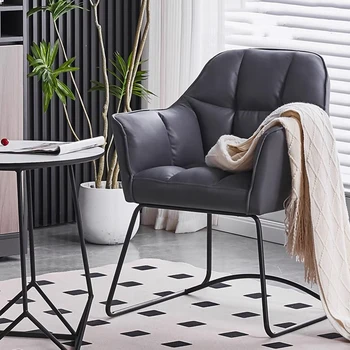  Juodo dizaino svetainės kėdė Modernus prabangus porankis Minimalistinė svetainės kėdė Laukia unikalūs 