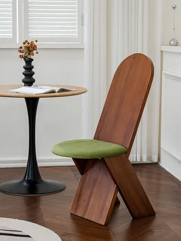  Vintažinės valgomojo kėdės,Balto vaško mediena,Šiaurės šalių namų ūkio svetainė,rašomieji stalai,taburetės,kūrybingi restoranai,atlošai,kėdės,baldai
